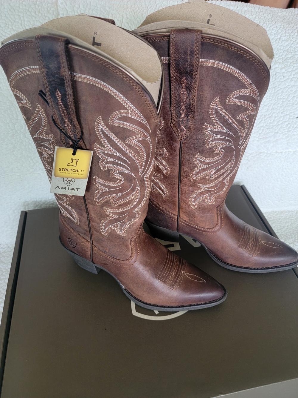 Ariat Women's Brown Embroidered Leather Western Heeled Boots